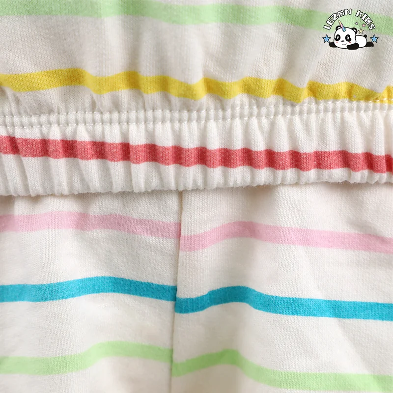 LEZONKIDS - Conjunto de Roupas para Meninos e Meninas com Camiseta Infantil Listrada de Arco-Íris, Manga Curta e Shorts, Casual e Respirável